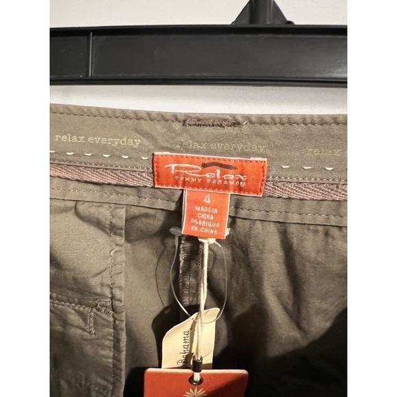 Tommy Bahama Relax Jet Away Twill Bermuda in Elephant Color Size 4 NWT - Picture 5 of 7